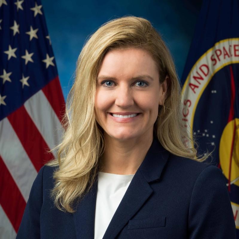 Suzanne Bell headshot.